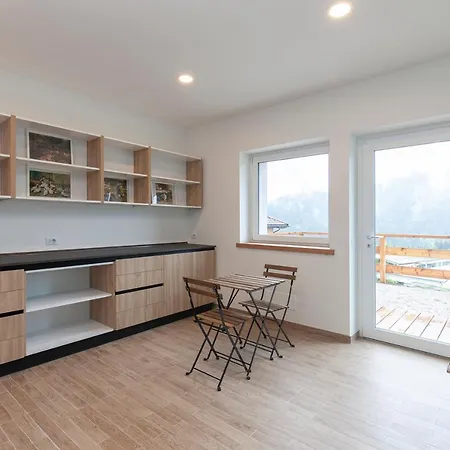 Alle Arce בית הארחה