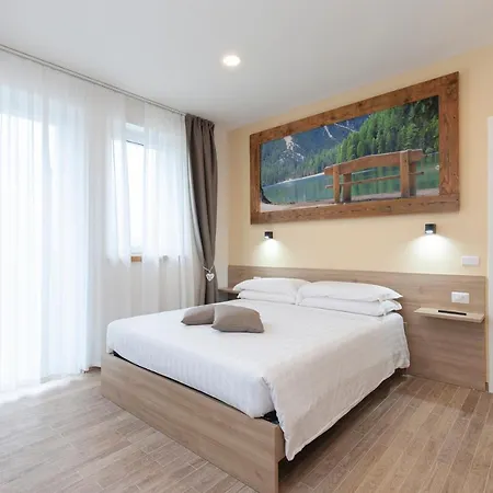 Alle Arce בית הארחה דומג'ה די קדורה