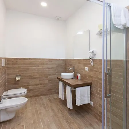 Alle Arce בית הארחה דומג'ה די קדורה