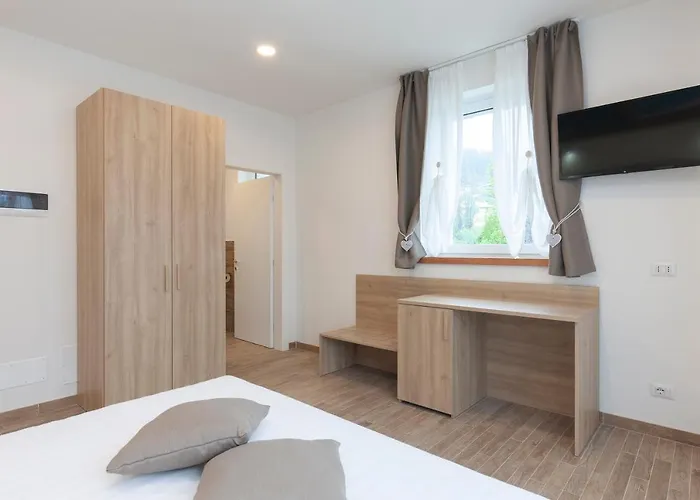 Alle Arce Konukevi 3*